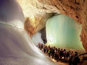 Austria - Jaskinie lodowe Eisriesenwelt 