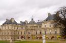 Paryż W pałacu tym rezydował Napoleon, a od 1814 roku aż do dziś pałac jest siedzibą Senatu Francji