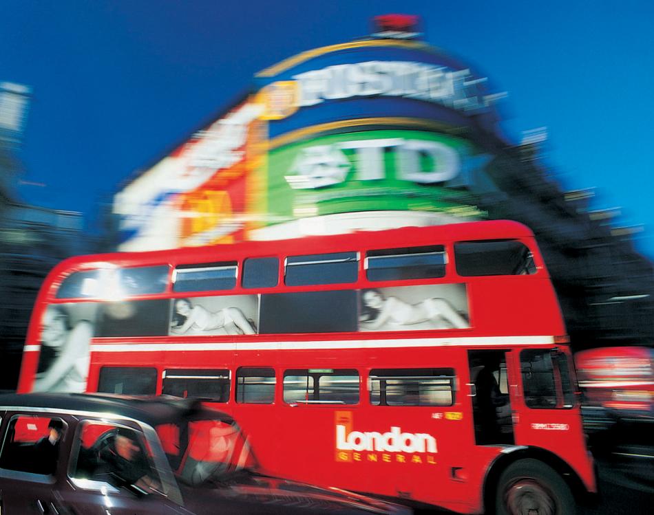 Londyn - Autobus na Piccadilly Circus