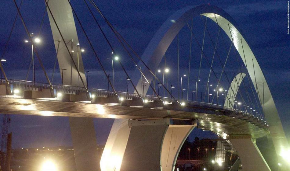 Brasilia - Juscelino Kubitschek Bridge