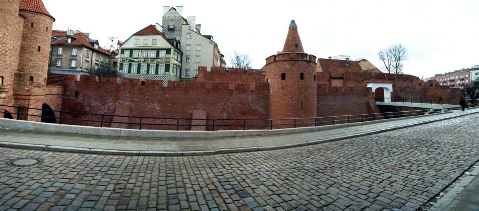 Warszawa - Pozostałości murów obronnych