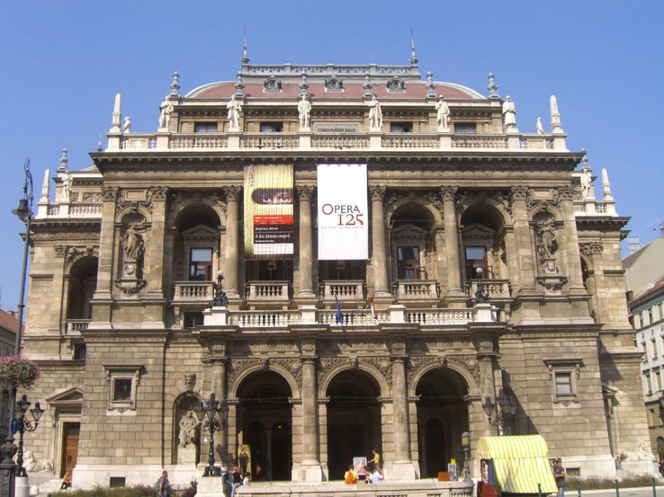 Budapeszt - W dzielnicy Terezvaros mieści się m.in. Opera
