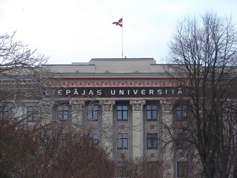 Lipawa - Uniwersytet