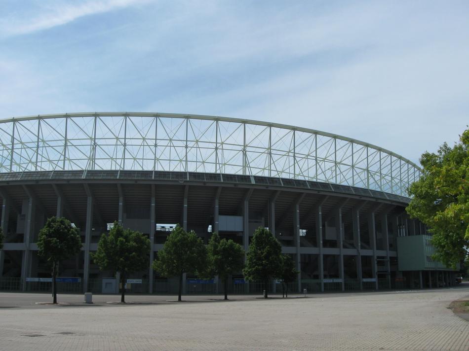 Wiedeń - Ernst-Happel-Stadion narodowy stadion Austrii nazwany imieniem słynnego austriackiego piłkarza i trenera Ernsta Happela.
