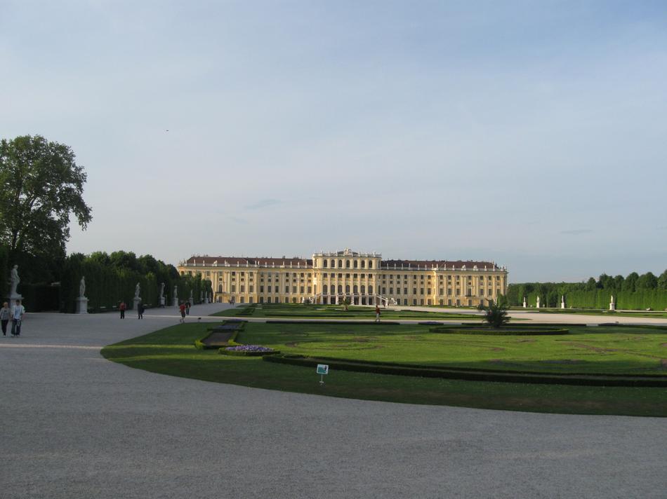 Wiedeń - Schoenbrunn letnia rezydencja Habsburgw.