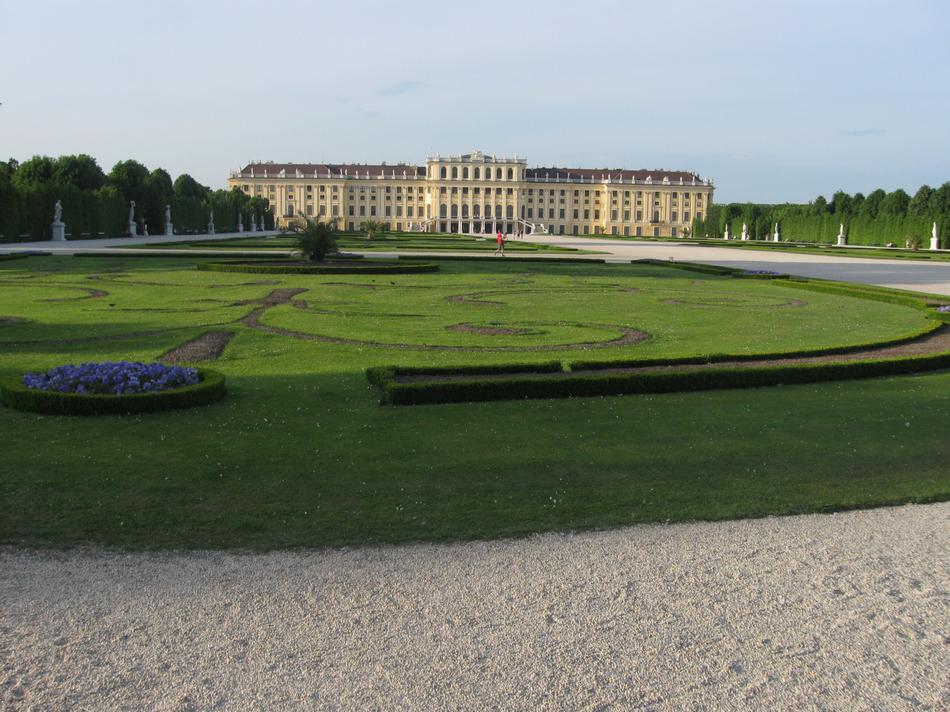 Wiedeń - Schoenbrunn letnia rezydencja Habsburgw.