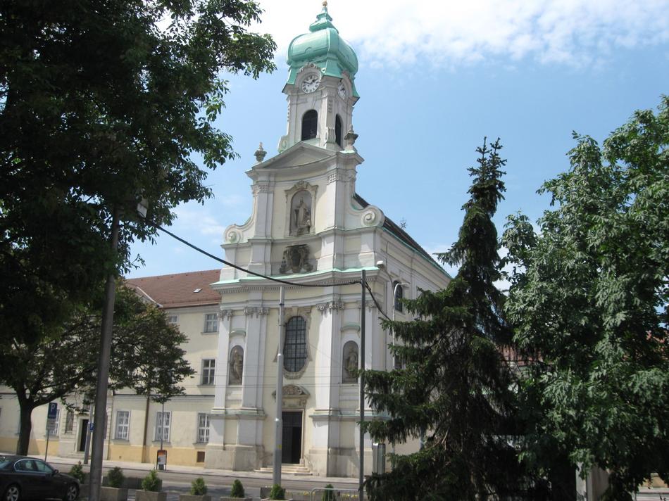 Bratysława - kościł i klasztor św Elżbiety w Bratysławie